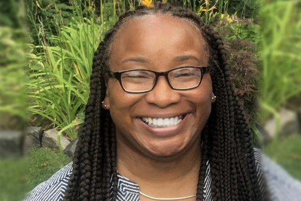 UIC Ph.D student and UIC undergrad alum, Nina Hike, who is a chemistry teacher at CPS has been named a finalist for this year’s Presidential Award for Excellence in Math and Science Teaching.