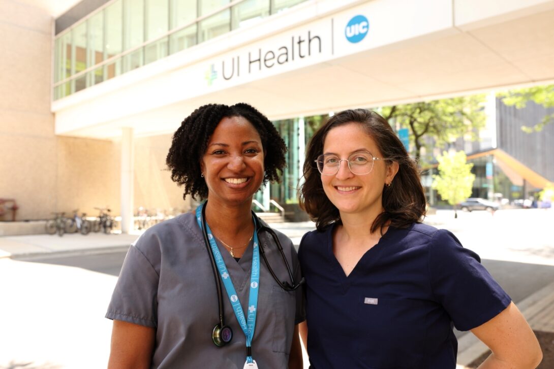 Dr. Lauren Williams (left) and Dr. Sarah Messmer serve migrant pediatric patients. (Photo: Jenny Fontaine/University of Illinois Chicago)